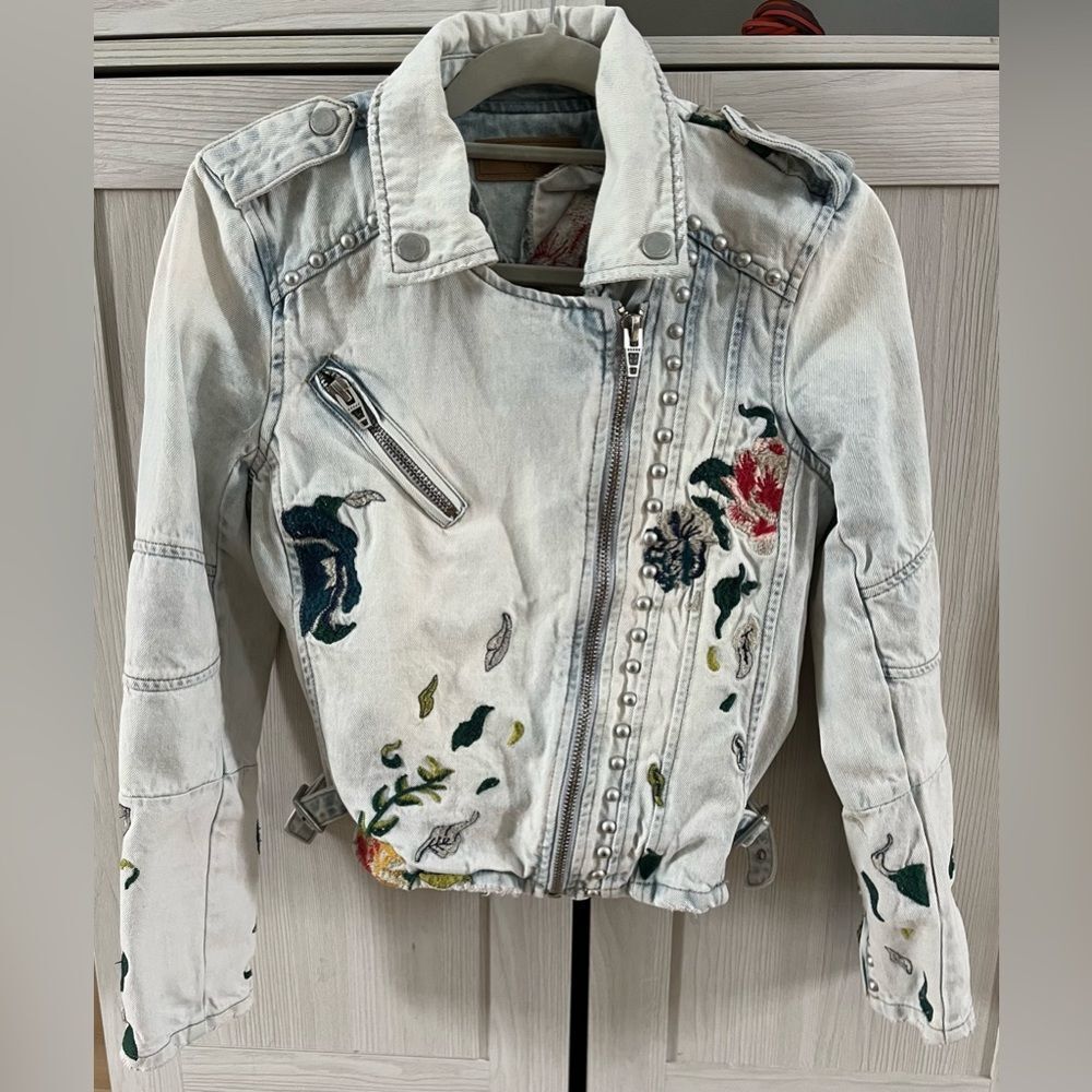 Blank NYC Floral Embroidered Moto Denim Jacket - Size Small EUC - Picture 1 of 8